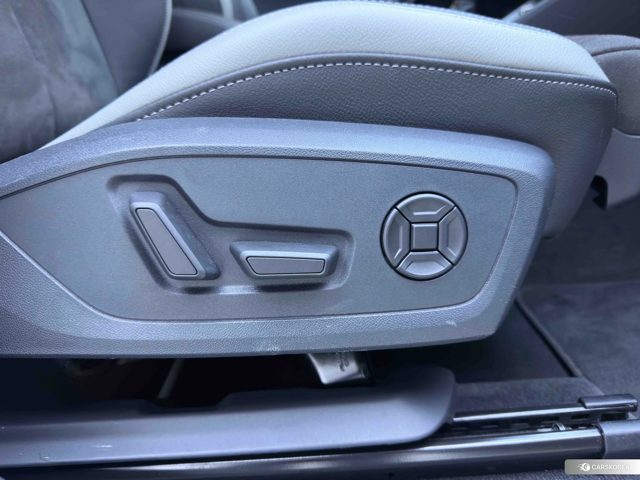 Audi Q3 2022 Белый из Китая