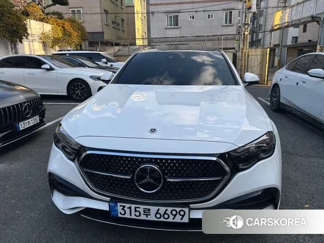 Mercedes-Benz E-Class W214 2024 Белый из Кореи