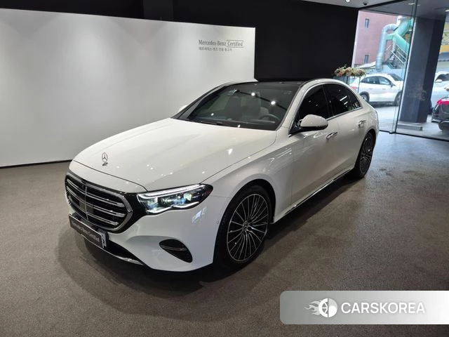 Mercedes-Benz E-Class W214 2026 Белый из Кореи