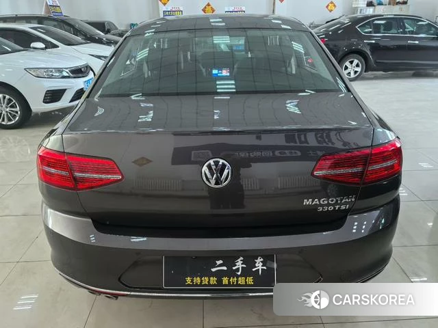 Volkswagen Magotan 2018 Темно-серый из Китая