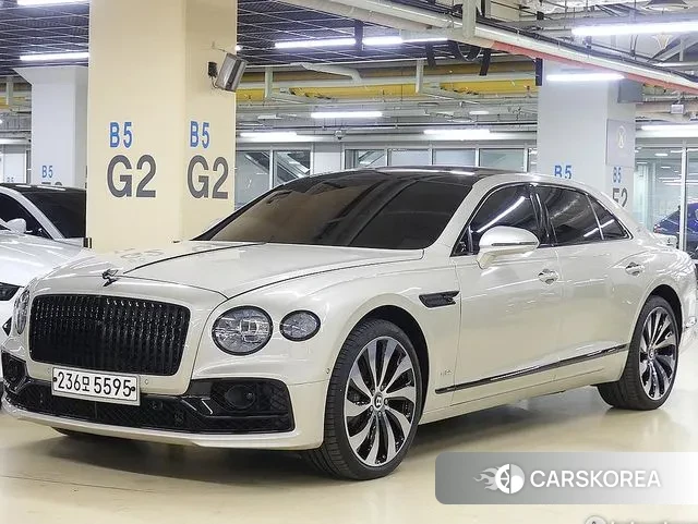 Bentley Flying Spur 3rd Generation 2020 Песочный из Кореи
