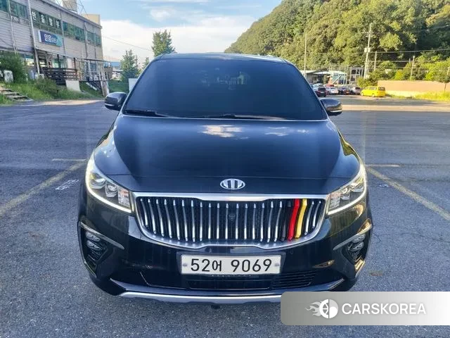 Kia The New Carnival 2018 Черный из Кореи