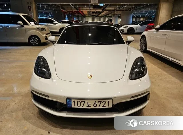 Porsche 718 Boxster 2019 Белый из Кореи