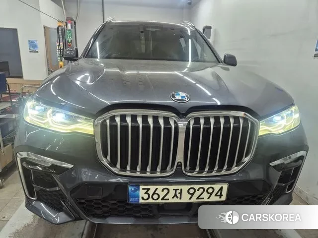 BMW X7 (G07) 2021 Серый из Кореи