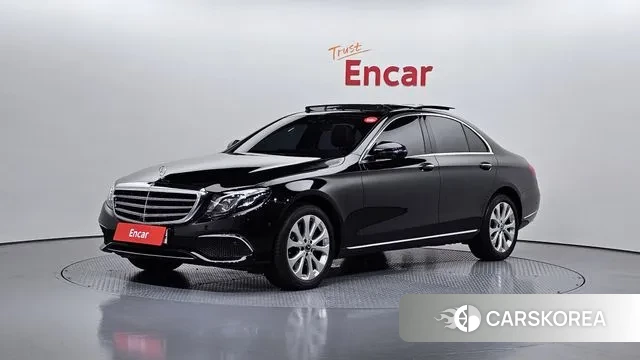 Mercedes-Benz E-Class W213 2019 Черный из Кореи