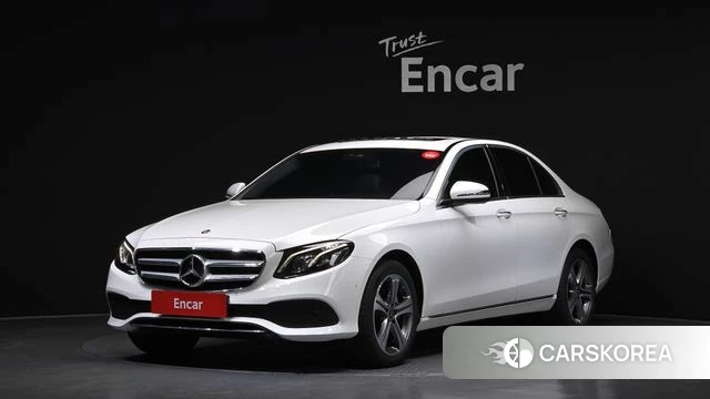 Mercedes-Benz E-Class W213 2019 Белый из Кореи