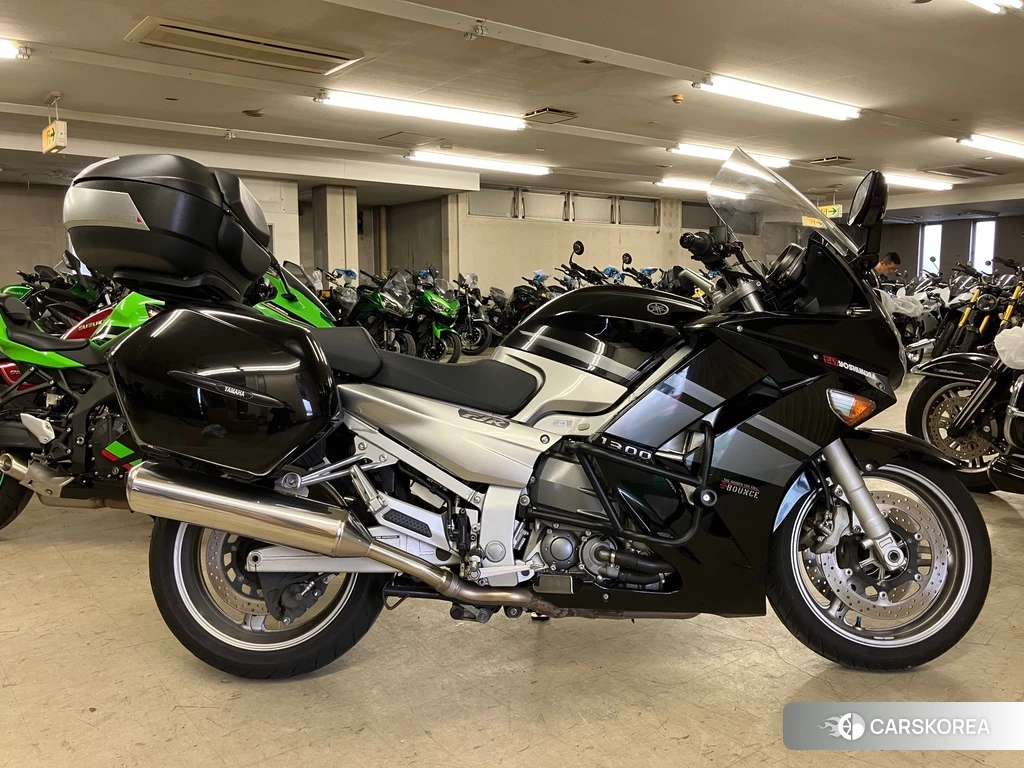 Проданный Yamaha FJR 1300 2012 из Японии