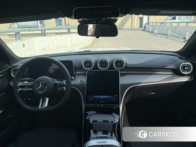 Mercedes-Benz Class C 2023 Белый из Китая