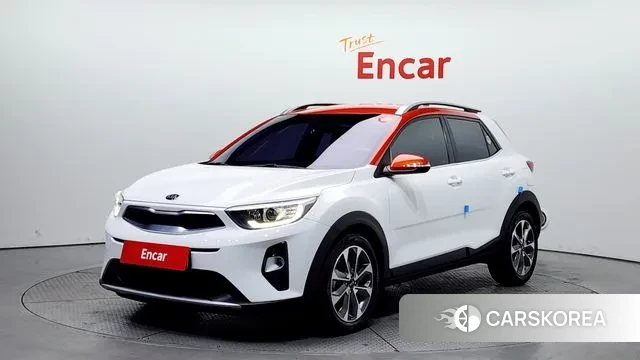 Kia Stonic 2019 Белый из Кореи