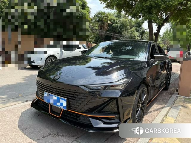 Chang'an UNI-V 2023 Черный из Китая