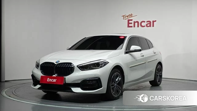 BMW 1 Series (F40) 2020 Белый из Кореи