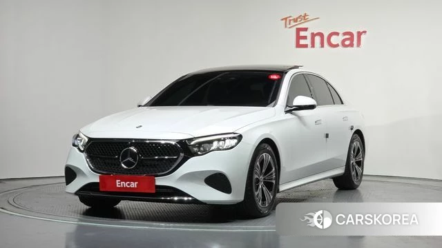Mercedes-Benz E-Class W214 2024 Белый из Кореи