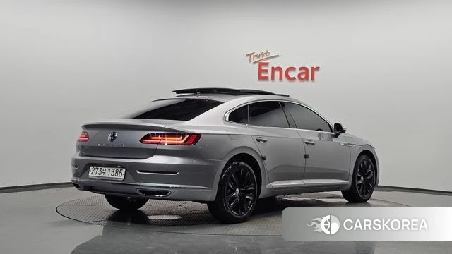 Volkswagen Arteon 2019 Серебристо-серый из Кореи