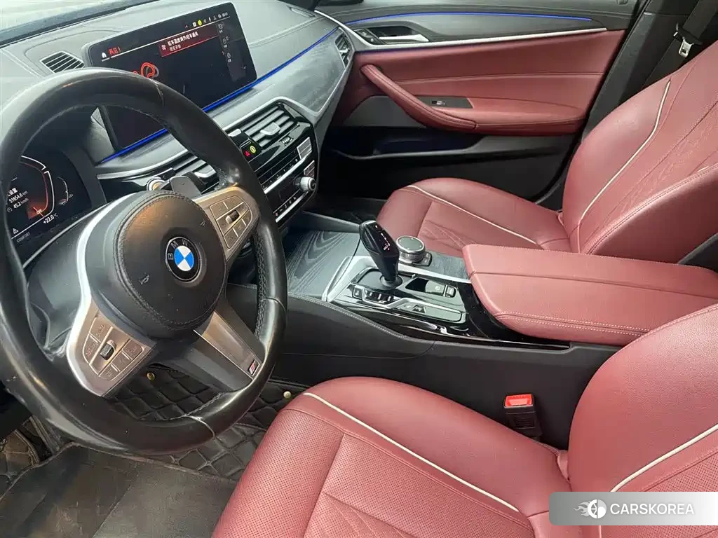 BMW 5 series 2023 Черный из Китая, фото 2