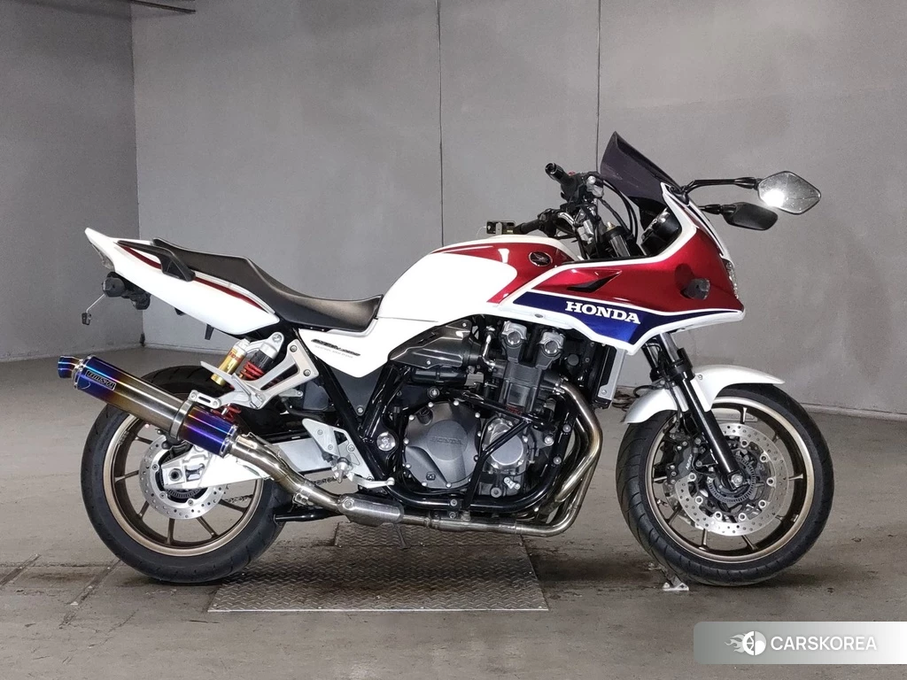 Проданный Honda CB1300SF BOLDOR 2014 из Японии