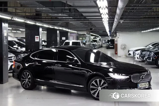 Volvo S90 2021 Черный из Кореи