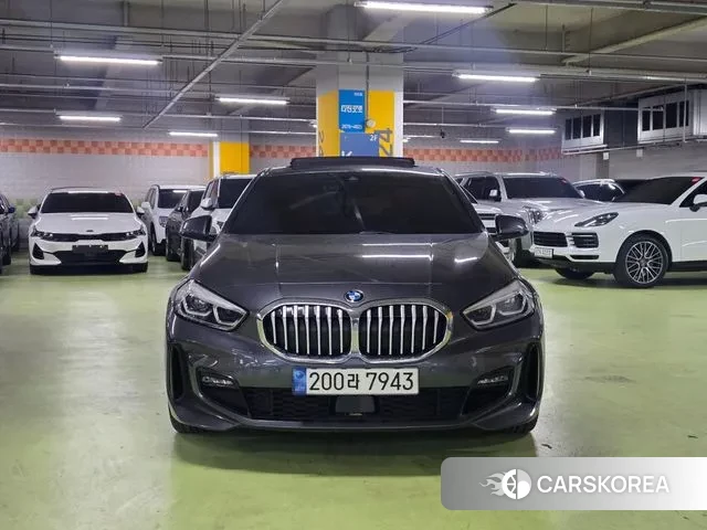 BMW 1 Series (F40) 2021 Серый из Кореи