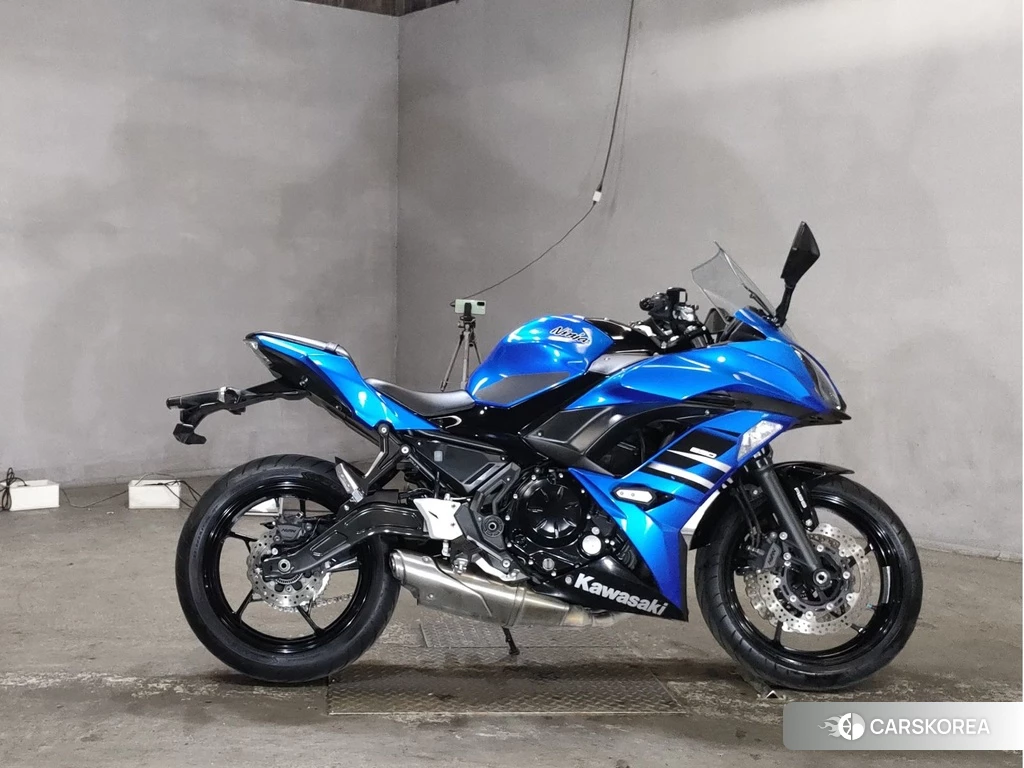 Проданный Kawasaki NINJA 650 2017 из Японии, фото 2
