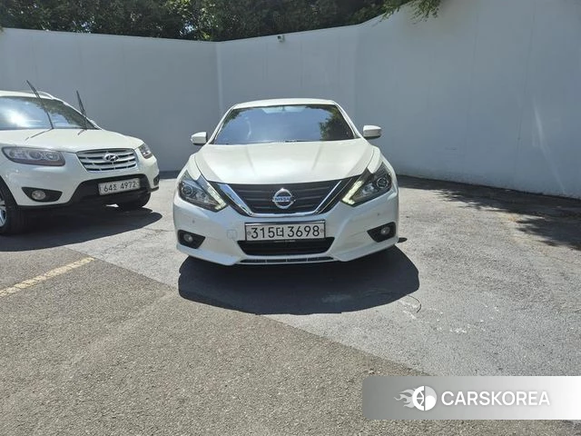 Nissan Altima 2018 Белый из Кореи