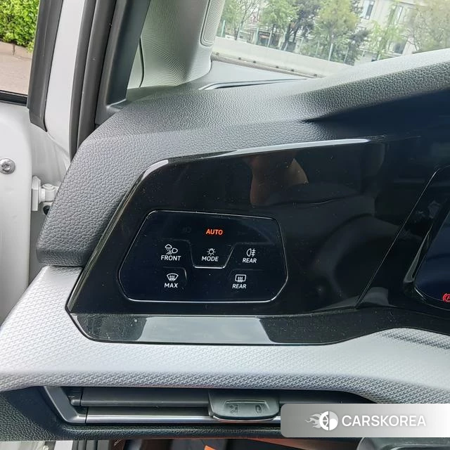 Volkswagen Golf 2024 Белый из Китая