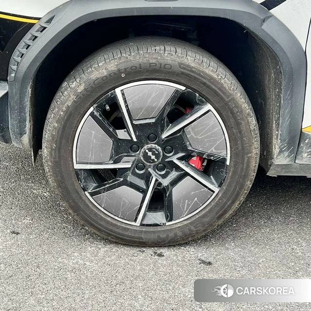 Leopard Titanium 3 2025 Белый из Китая