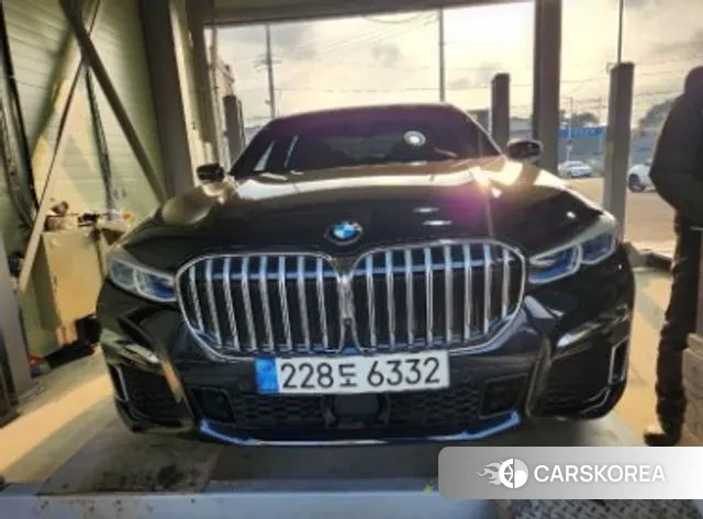 BMW 7 Series (G11) 2021 Черный из Кореи