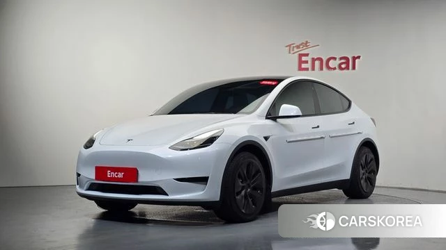 Tesla Model Y 2023 Белый из Кореи