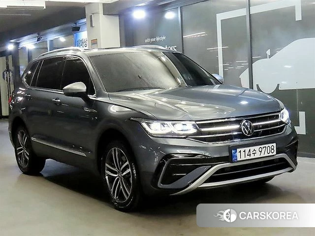 Volkswagen Tiguan Allspace 2023 Серый из Кореи