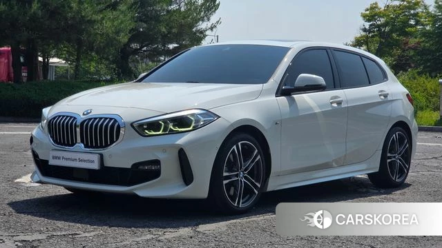 BMW 1 Series (F40) 2023 Белый из Кореи