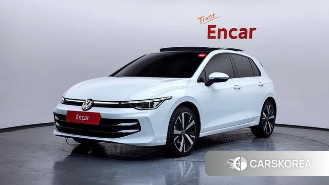 Volkswagen Golf 8th Generation 2025 Белый из Кореи
