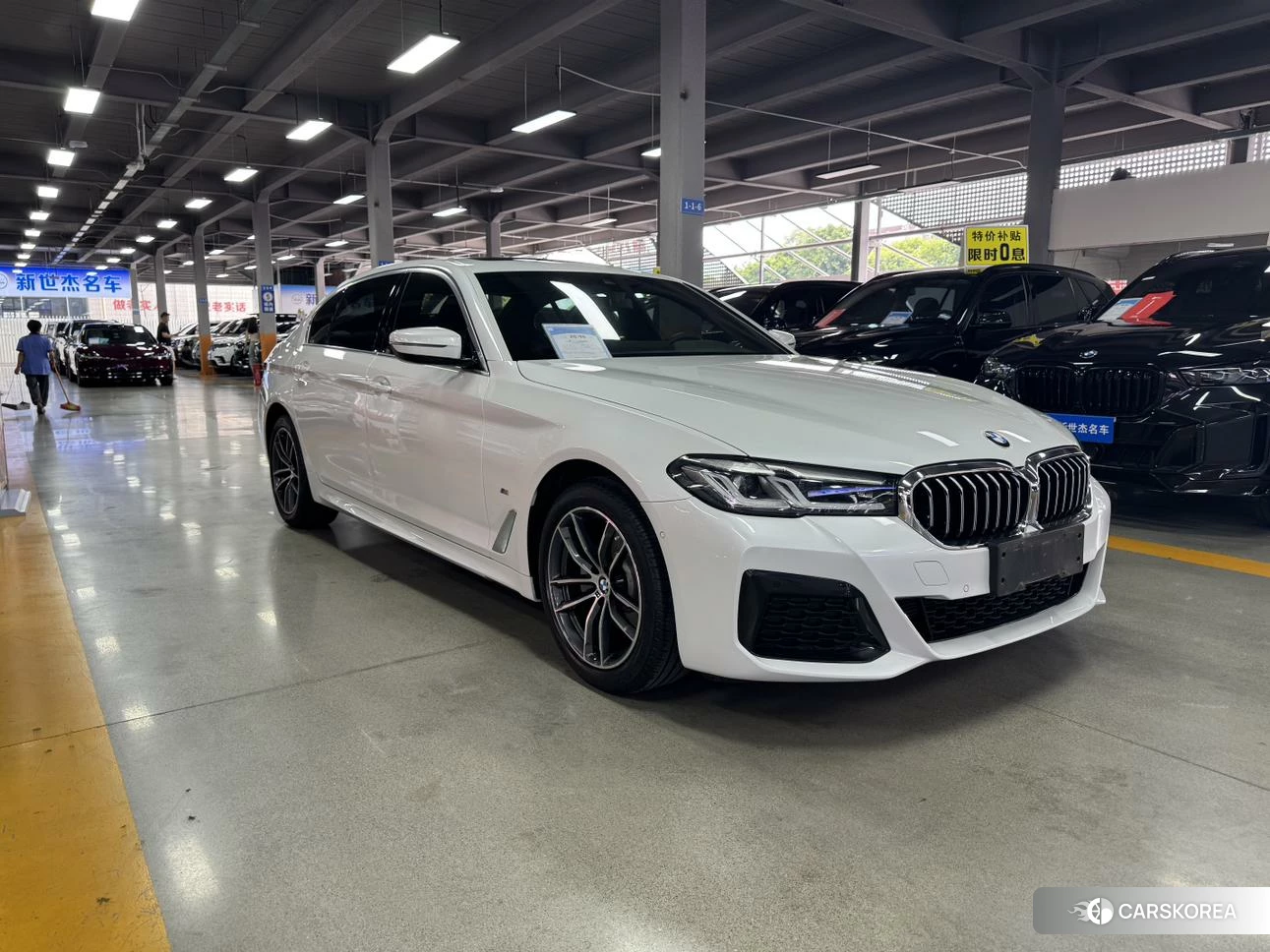 BMW 5 series 2021 Белый из Китая