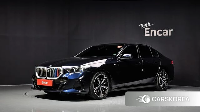 BMW 5 Series (G60) 2025 Черный из Кореи