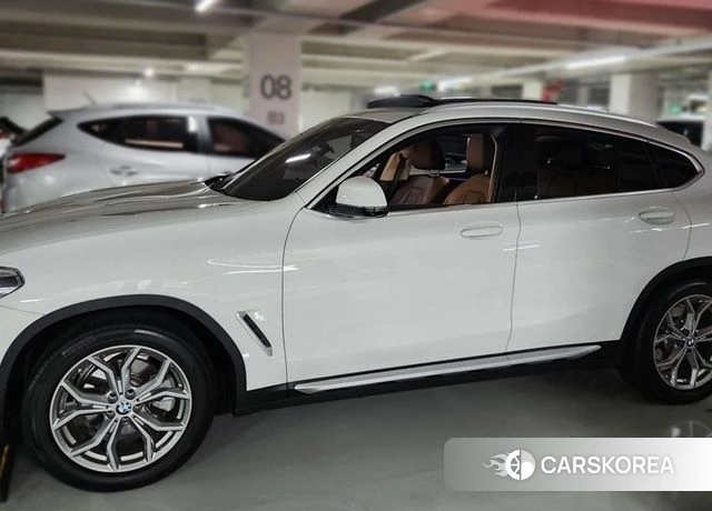 BMW X4 (G02) 2021 Белый из Кореи