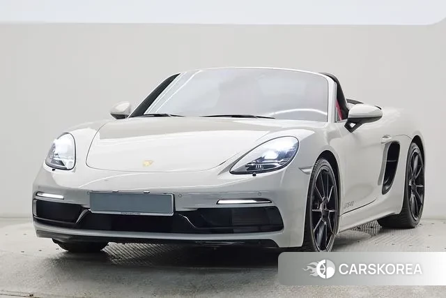 Porsche 718 Boxster 2024 Белый из Кореи