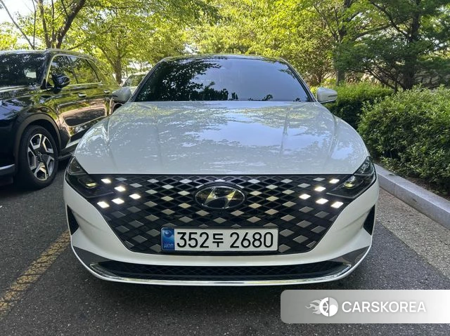 Hyundai The New Grandeur IG Hybrid 2022 Белый из Кореи