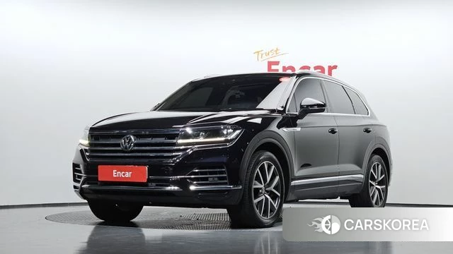 Volkswagen Touareg 3rd generation 2020 Черный из Кореи