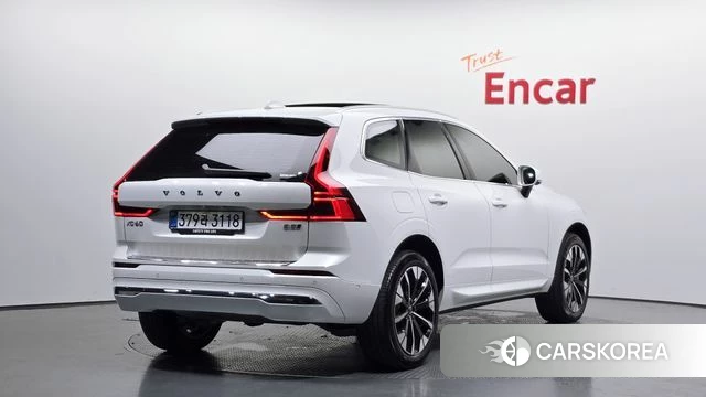 Volvo XC60 second Generation 2025 Белый из Кореи
