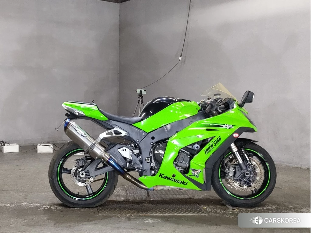 Проданный Kawasaki ZX-10R NINJA 2011 из Японии