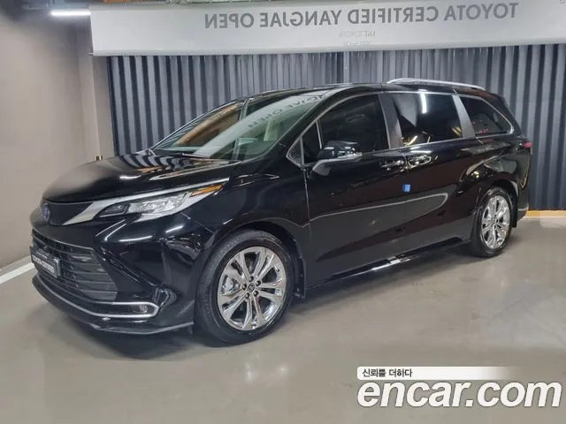 Toyota Sienna 4th Generation 2023 Черный из Кореи