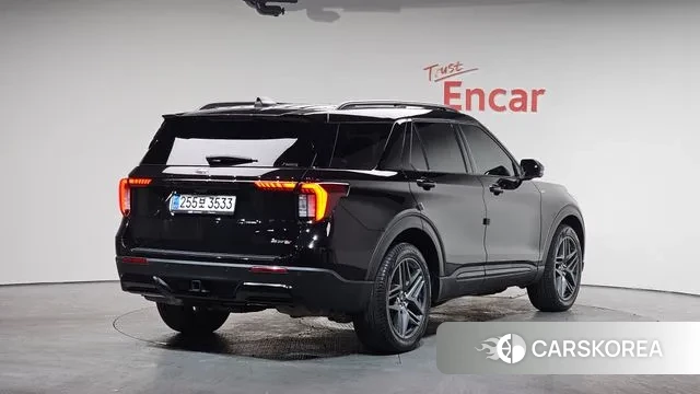 Ford Explorer 6th Generation 2024 Черный из Кореи
