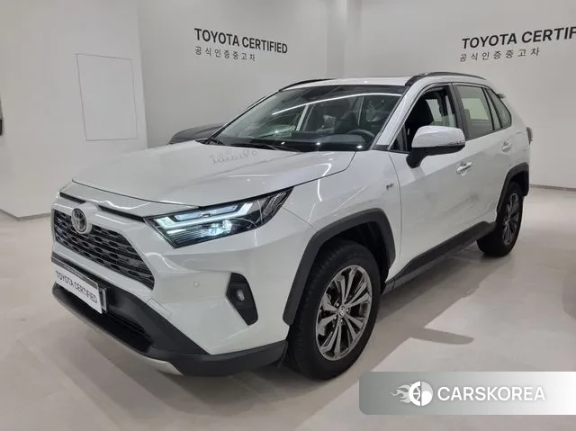 Toyota RAV4 5th Generation 2025 Белый из Кореи