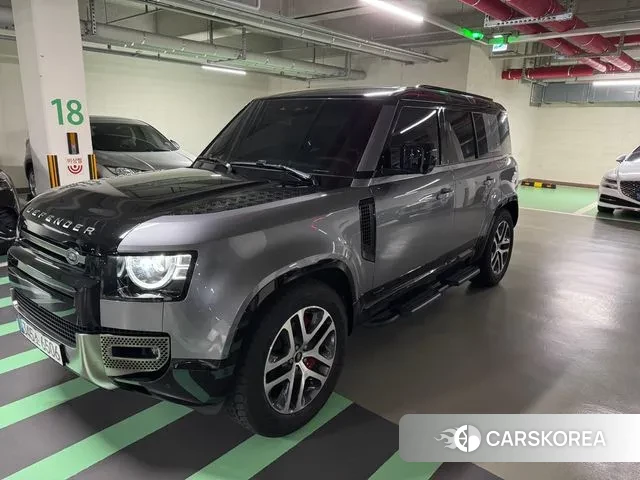 Land Rover Defender (L663) 2023 Серебряный двухцветный из Кореи