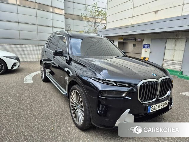 BMW X7 (G07) 2024 Черный из Кореи