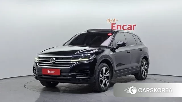 Volkswagen Touareg 3rd generation 2021 Черный из Кореи