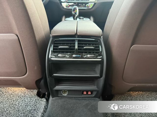 BMW 5 series 2022 Синий из Китая