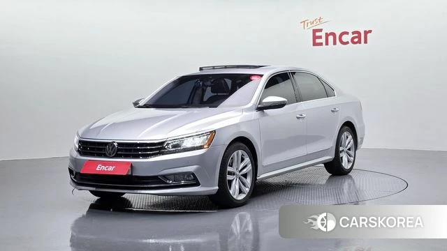Volkswagen The New Passat 2018 Серебристо-серый из Кореи