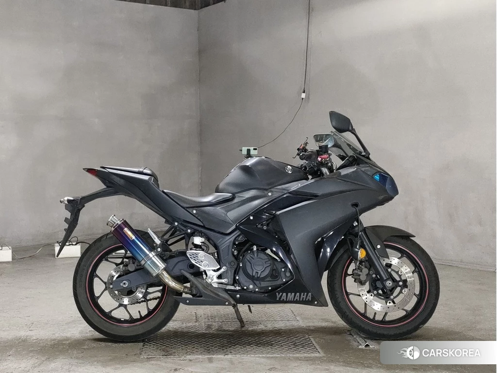 Проданный Yamaha YZF-R25 2016 из Японии