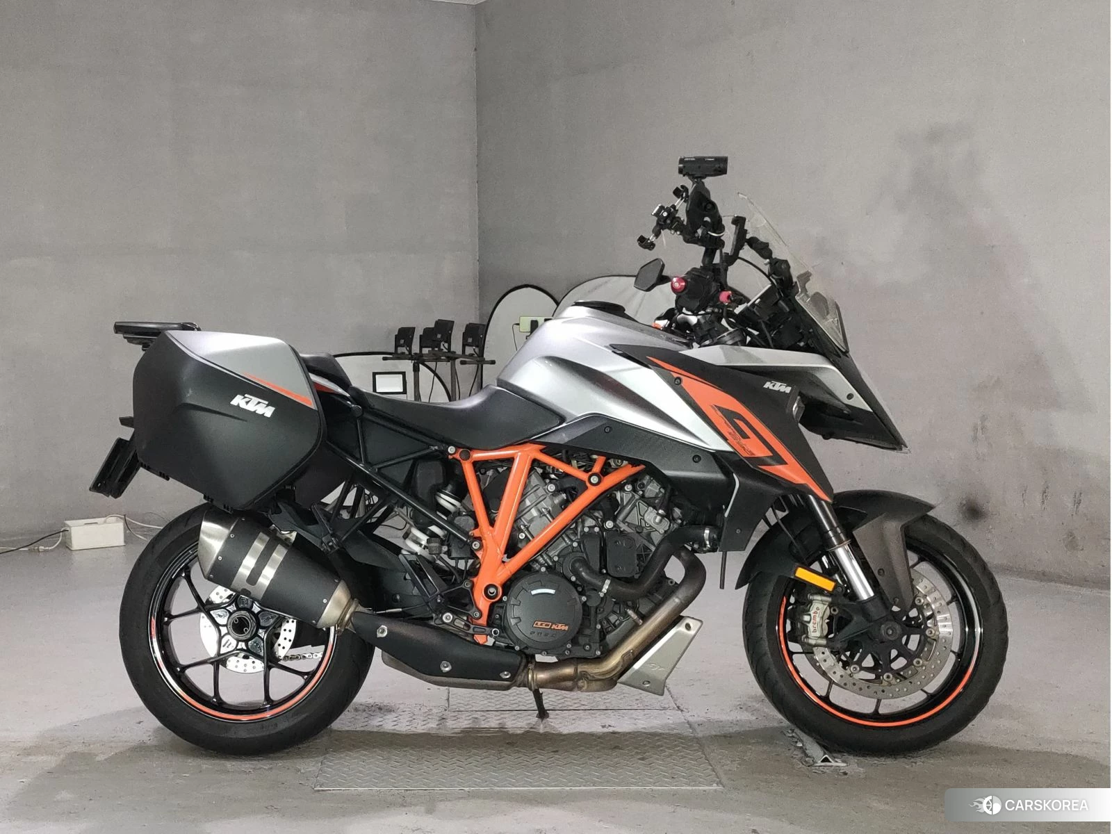 Проданный KTM 1290 SUPER DUKE GT 2016 из Японии, фото 2