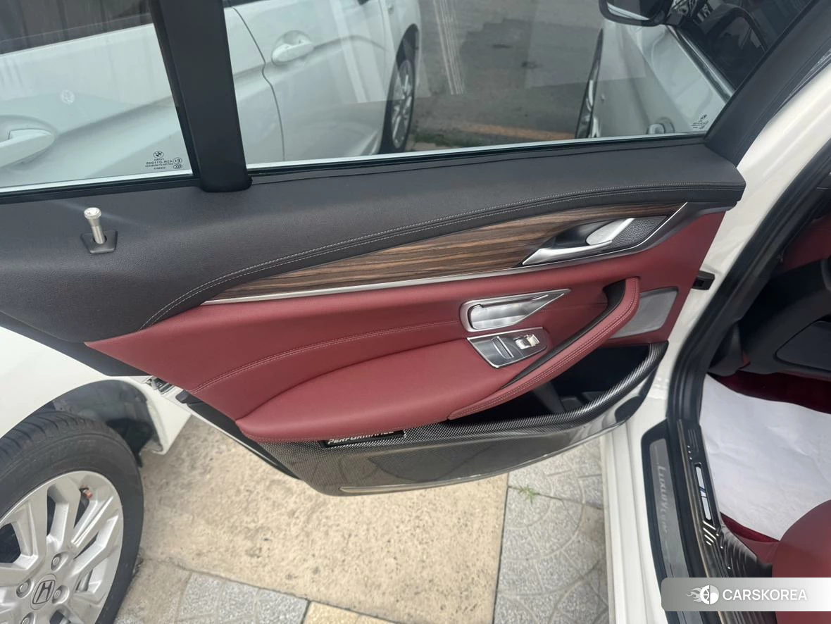 BMW 5 series 2022 Белый из Китая