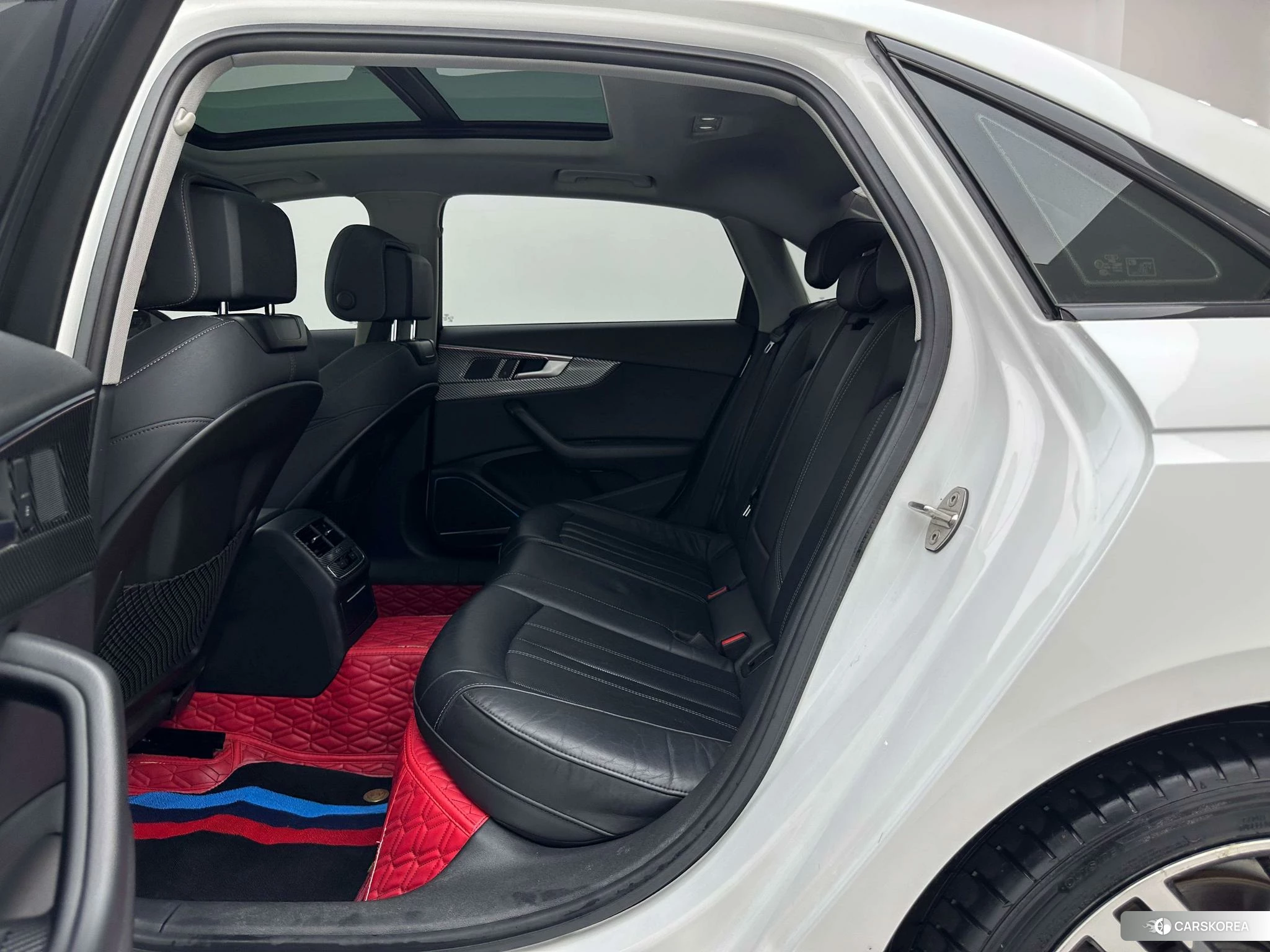 Audi A4L 2020 Белый из Китая